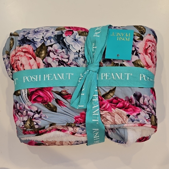 Posh Peanut Other - Posh Peanut Floral Blanket - Pink and Blue